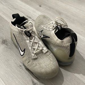NIKE AIR VAPORMAX 2021 FLYKNIT RUNNING SHOES (size-us, 6.5 youth).